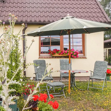 Apartamento Lovely In With Kitchen Lutow